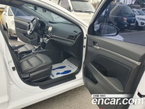 Hyundai AVANTE 1.6 2020 года из Южной Кореи