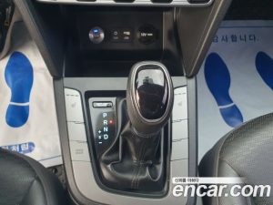 Hyundai AVANTE 1.6 2020 года из Южной Кореи