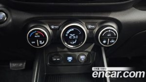 Hyundai Venue 1.6 Modern 2020 года из Южной Кореи