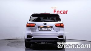 Kia Sorento Дизель 2.0 2WD 2020 года из Южной Кореи