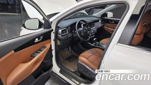 Kia Sorento Дизель 2.0 2WD 2020 года из Южной Кореи