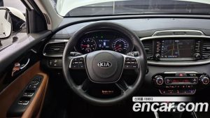 Kia Sorento Дизель 2.0 2WD 2020 года из Южной Кореи