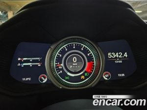 Astonmartin DB11 4.0 V8 Volante 2020 года из Южной Кореи