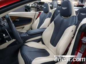 Astonmartin DB11 4.0 V8 Volante 2020 года из Южной Кореи