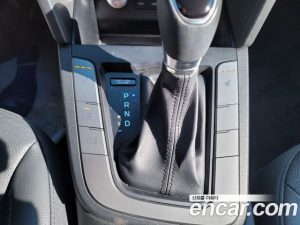 Hyundai AVANTE 1.6 2020 года из Южной Кореи