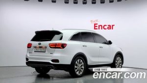 Kia Sorento Дизель 2.0 2WD 2020 года из Южной Кореи
