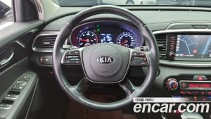 Kia Sorento Дизель 2.0 2WD 2020 года из Южной Кореи