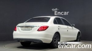 Mercedes-Benz C-Class C200 2020 года из Южной Кореи