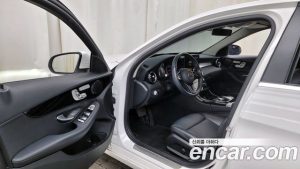 Mercedes-Benz C-Class C200 2020 года из Южной Кореи