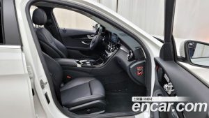 Mercedes-Benz C-Class C200 2020 года из Южной Кореи