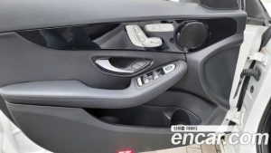 Mercedes-Benz C-Class C200 2020 года из Южной Кореи