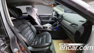 Renault-KoreaSamsung QM6 2.0 GDe Premiere 2WD 2020 года из Южной Кореи