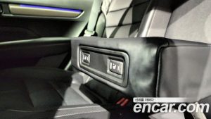Renault-KoreaSamsung QM6 2.0 GDe Premiere 2WD 2020 года из Южной Кореи