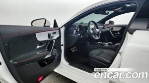 Mercedes-Benz CLA-Class CLA250 4MATIC 2023 года из Южной Кореи