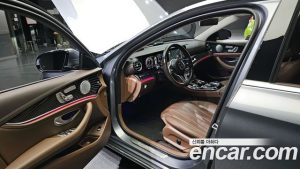Mercedes-Benz E-Class E450 4MATIC Exclusive 2020 года из Южной Кореи