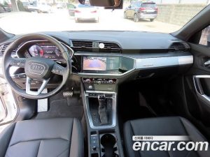 Audi Q3 35 TDI Premium 2020 года из Южной Кореи