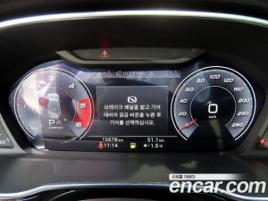 Audi Q3 35 TDI Premium 2020 года из Южной Кореи