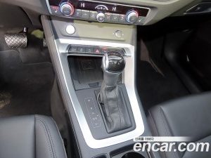 Audi Q3 35 TDI Premium 2020 года из Южной Кореи
