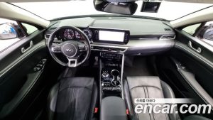 Kia K5 2.0 2021 года из Южной Кореи