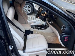 Mercedes-Benz E-Class E250 AMG Line 2023 года из Южной Кореи