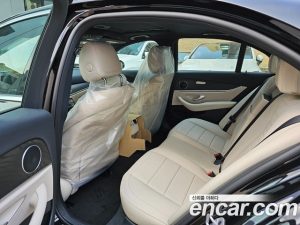 Mercedes-Benz E-Class E250 AMG Line 2023 года из Южной Кореи