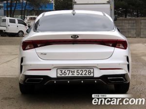 Kia K5 2.0 2020 года из Южной Кореи