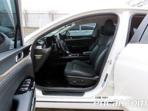 Kia K5 2.0 2020 года из Южной Кореи