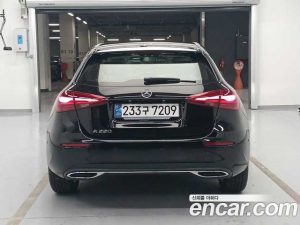 Mercedes-Benz A-Class A220 HATCHBACK 2024 года из Южной Кореи