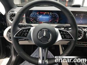 Mercedes-Benz A-Class A220 HATCHBACK 2024 года из Южной Кореи