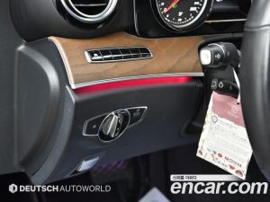 Mercedes-Benz E-Class E220d Exclusive 2019 года из Южной Кореи