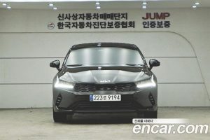 Kia K5 Signature 2023 года из Южной Кореи
