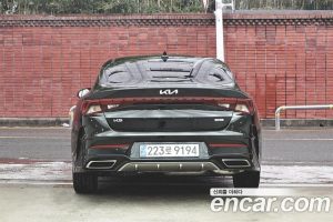 Kia K5 Signature 2023 года из Южной Кореи