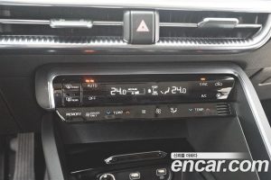 Kia K5 Signature 2023 года из Южной Кореи