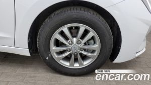 Hyundai AVANTE 1.6 2020 года из Южной Кореи