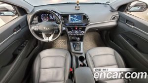 Hyundai AVANTE 1.6 2020 года из Южной Кореи