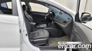 Hyundai AVANTE 1.6 2020 года из Южной Кореи