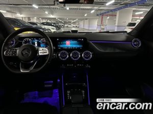 Mercedes-Benz GLA-Class GLA250 4MATIC 2021 года из Южной Кореи