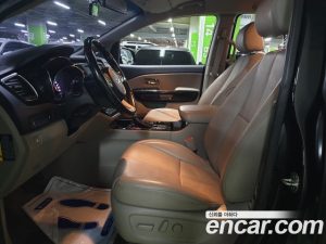Kia Carnival 7-Seater Limousine 2019 года из Южной Кореи