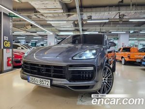 Porsche Cayenne 4.0 Turbo Coupe 2021 года из Южной Кореи