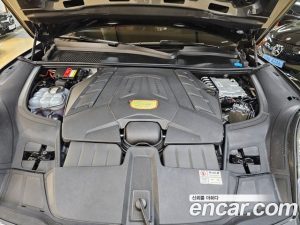 Porsche Cayenne 4.0 Turbo Coupe 2021 года из Южной Кореи