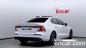 Volvo S60 T5 Inscription 2020 года из Южной Кореи