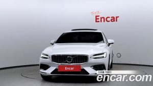 Volvo S60 T5 Inscription 2020 года из Южной Кореи