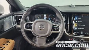 Volvo S60 T5 Inscription 2020 года из Южной Кореи