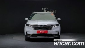 Kia Carnival 7-Seater на открытом воздухе 2023 года из Южной Кореи