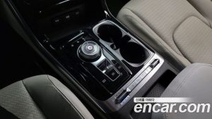 Kia Carnival 7-Seater на открытом воздухе 2023 года из Южной Кореи