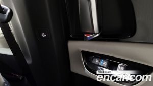 Kia Carnival 7-Seater на открытом воздухе 2023 года из Южной Кореи