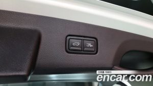 Kia Carnival 7-Seater на открытом воздухе 2023 года из Южной Кореи
