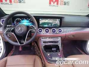 Mercedes-Benz E-Class E250 AMG Line 2023 года из Южной Кореи
