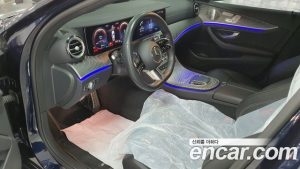 Mercedes-Benz E-Class E350 4MATIC AMG Line 2021 года из Южной Кореи
