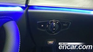 Mercedes-Benz E-Class E350 4MATIC AMG Line 2021 года из Южной Кореи